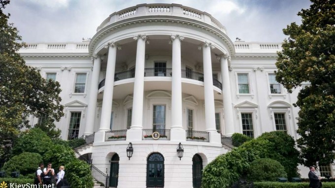 Белый дом допустил встречу Трампа и Путина на саммите в Гамбурге Белый дом допустил встречу Трампа и Путина на саммите в Гамбурге