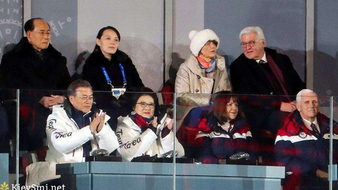 Пенс заявил о готовности США к переговорам с КНДР Пенс заявил о готовности США к переговорам с КНДР